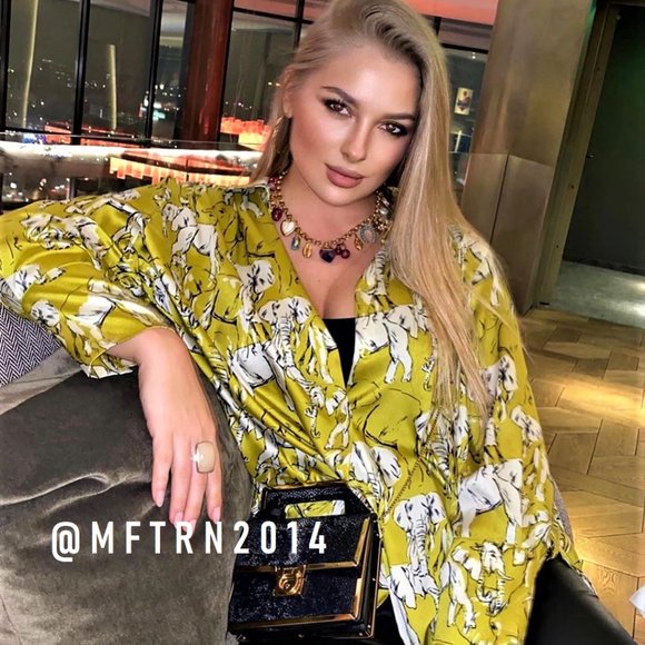 BLOGGER FAVE! ZARA Flowy Printed Button-Up Shirt - Picture 8 of 16